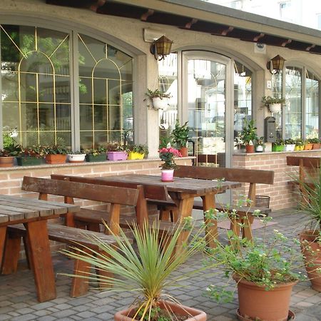 La Quercia Hotel Линяно Сабиадоро Екстериор снимка