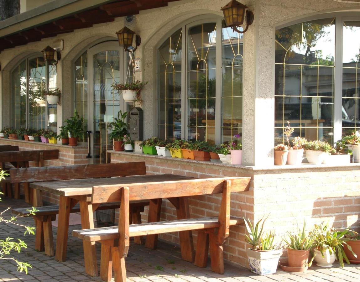 La Quercia Hotel Линяно Сабиадоро Екстериор снимка
