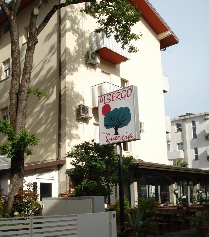 La Quercia Hotel Линяно Сабиадоро Екстериор снимка