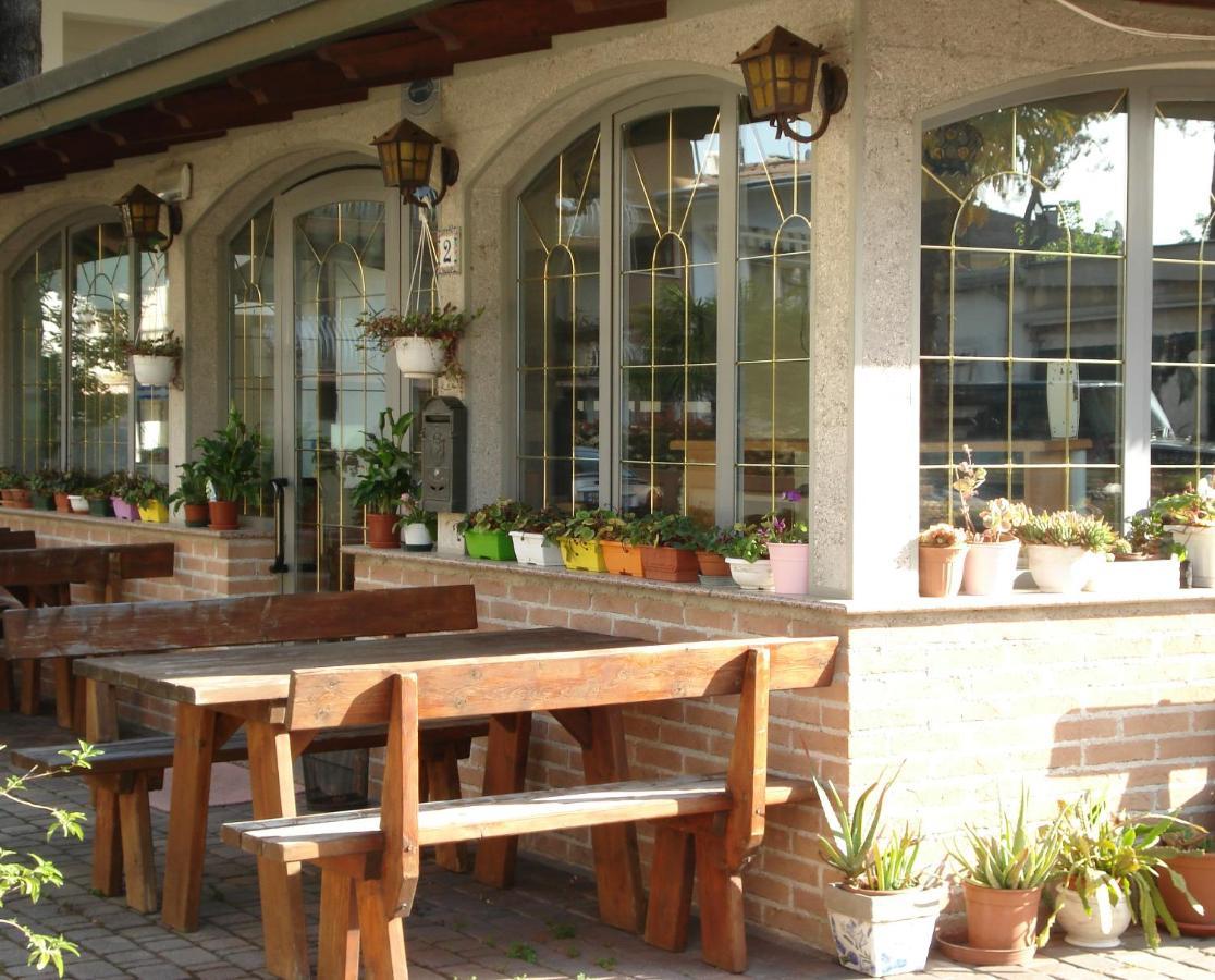 La Quercia Hotel Линяно Сабиадоро Екстериор снимка